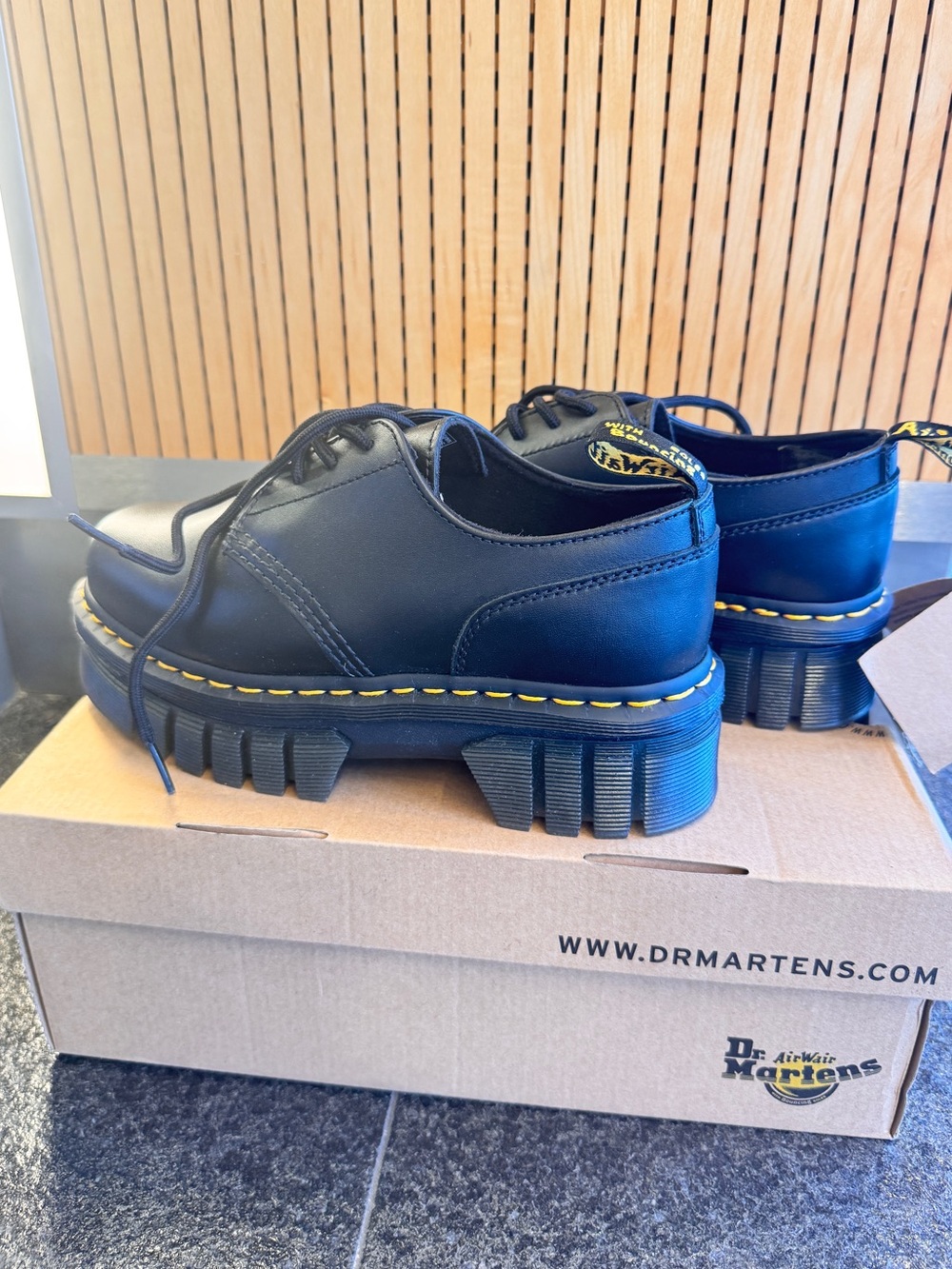 NWT Dr. Martens 8053 Black Leather Platform Shoes - US 8 - Picture 2 of 6